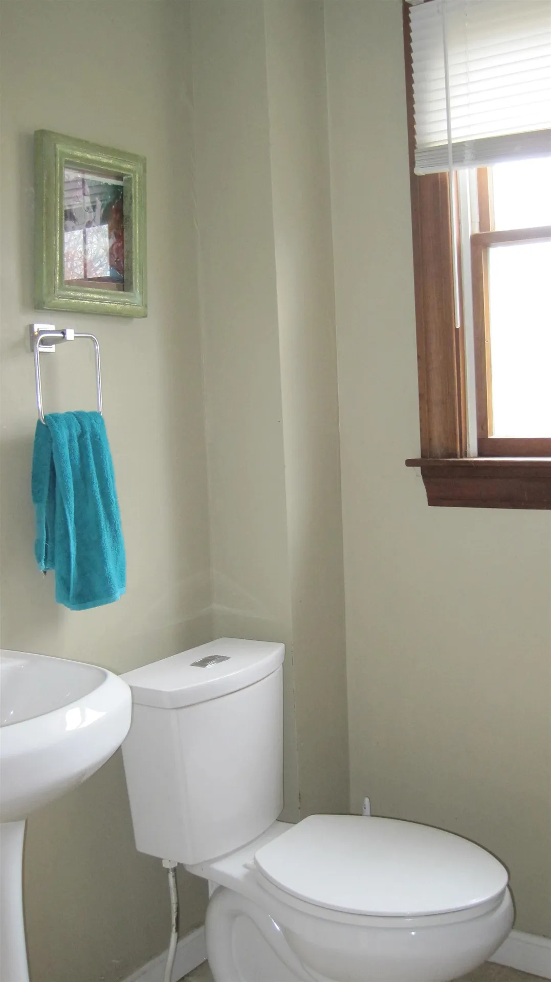 123 Turtle Pond Road Lee NH 03861