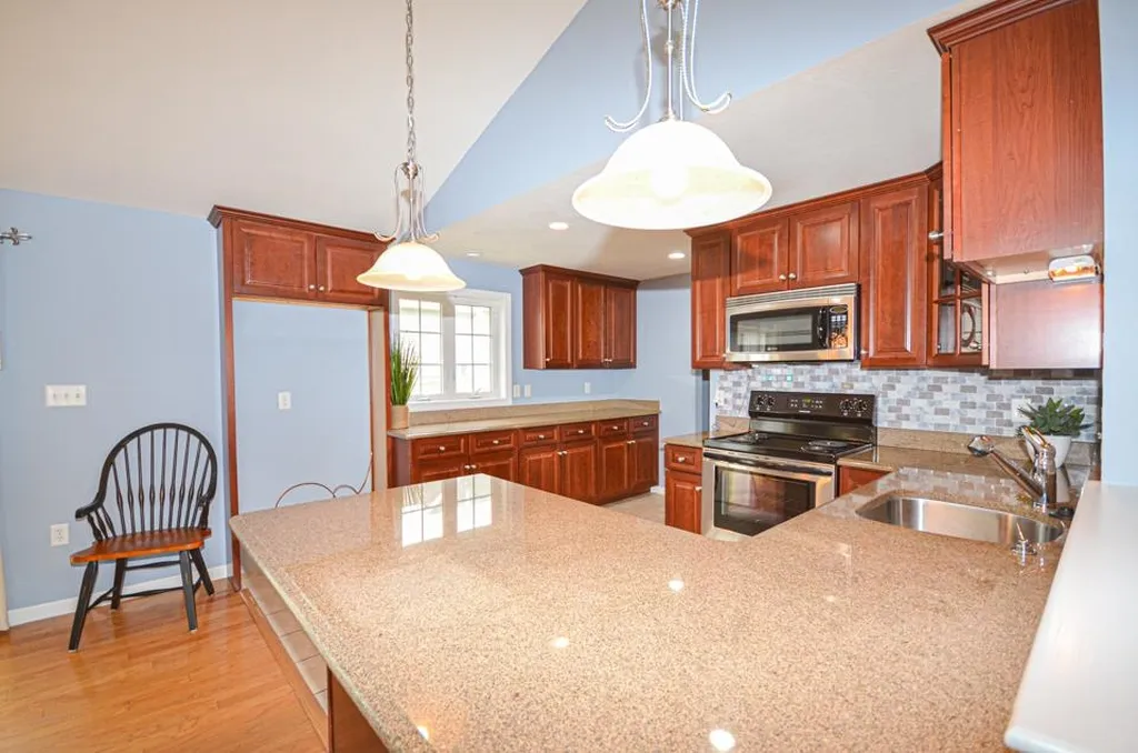 2 Dogwood Drive Hooksett NH 03106