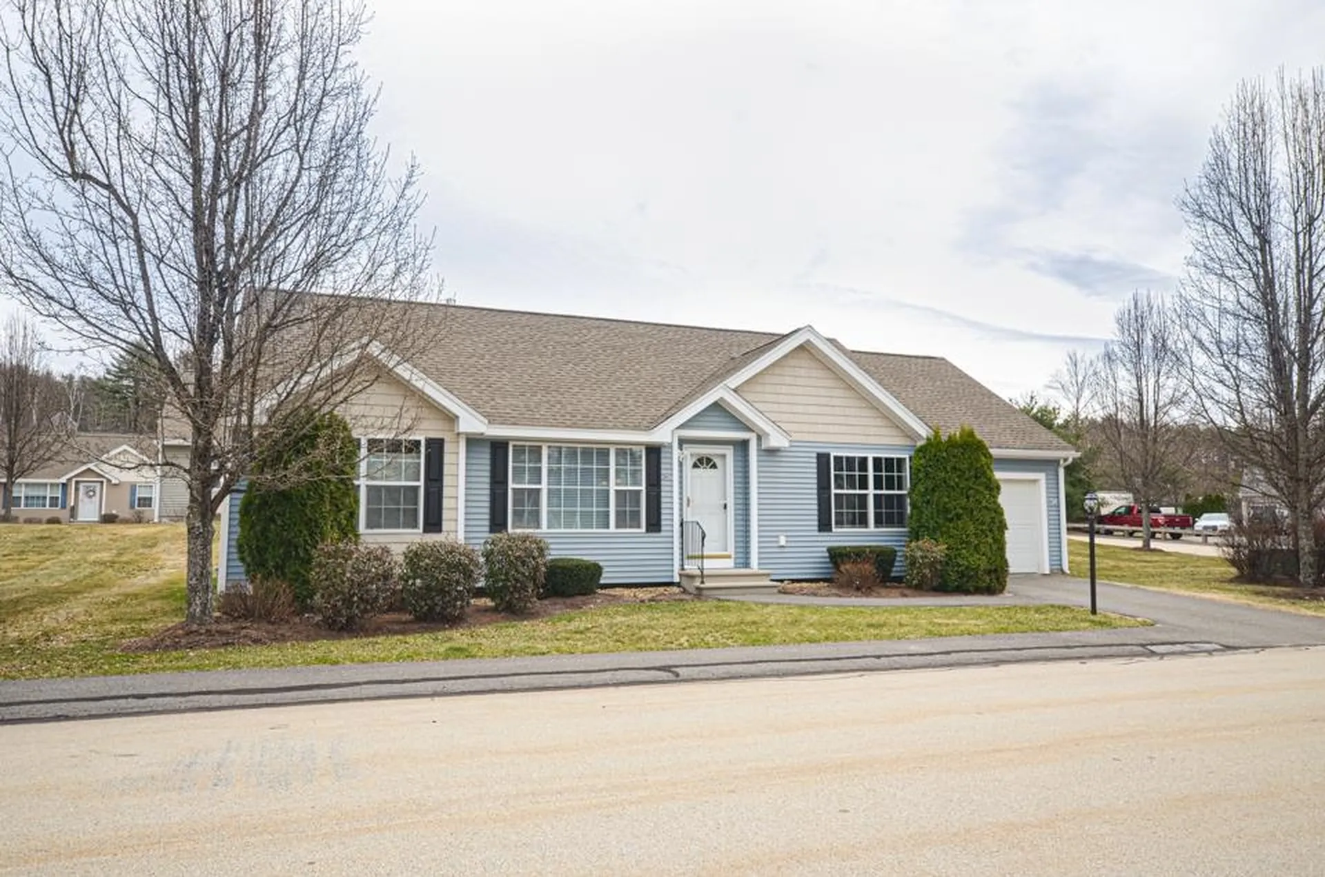 2 Dogwood Drive Hooksett NH 03106