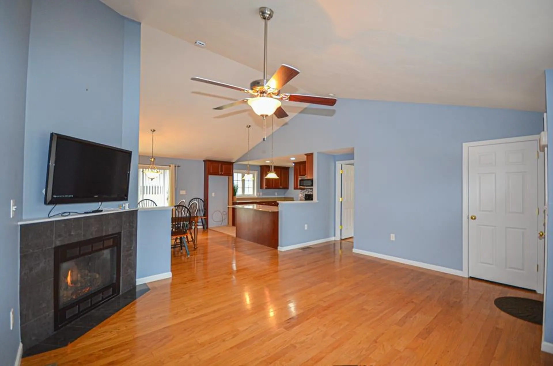 2 Dogwood Drive Hooksett NH 03106