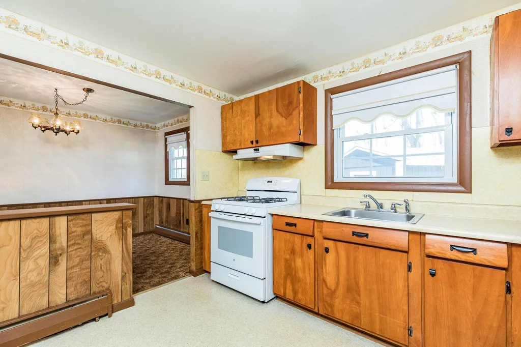 30 Coakley Road Portsmouth NH 03801