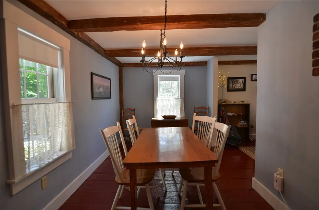 18 N Wilmot Road Wilmot NH 03287