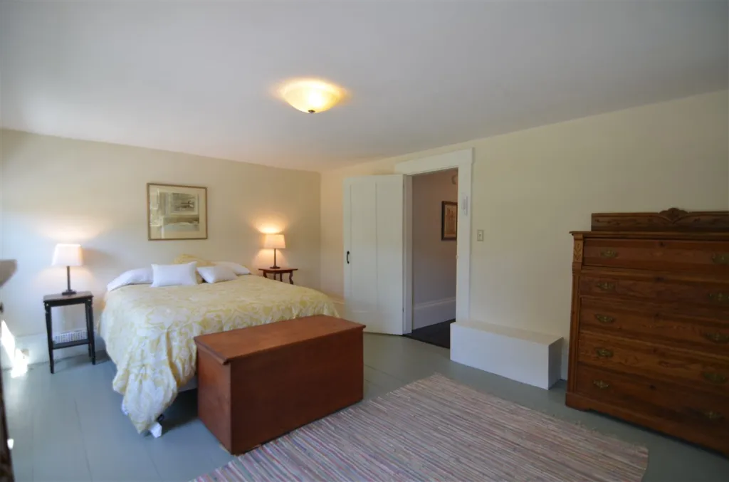 18 N Wilmot Road Wilmot NH 03287