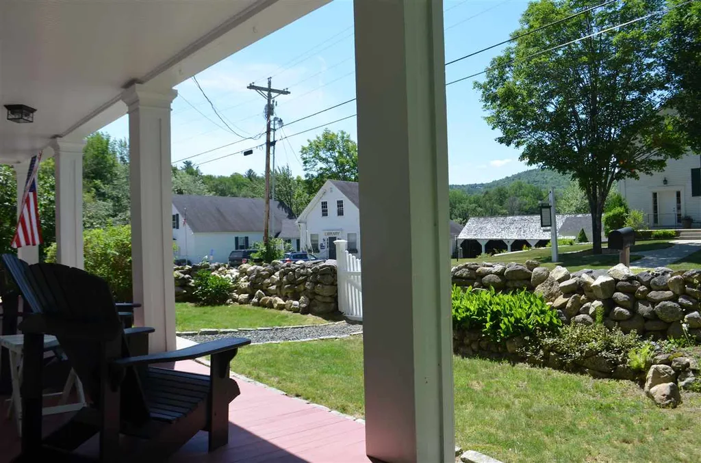 18 N Wilmot Road Wilmot NH 03287