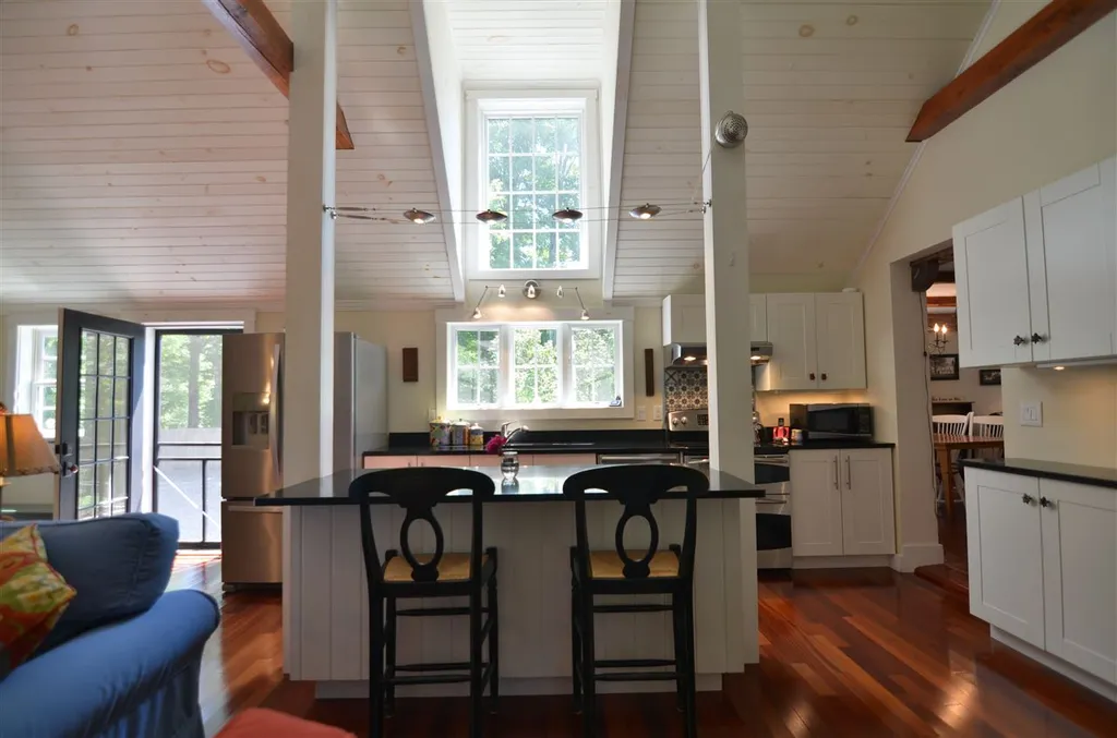 18 N Wilmot Road Wilmot NH 03287
