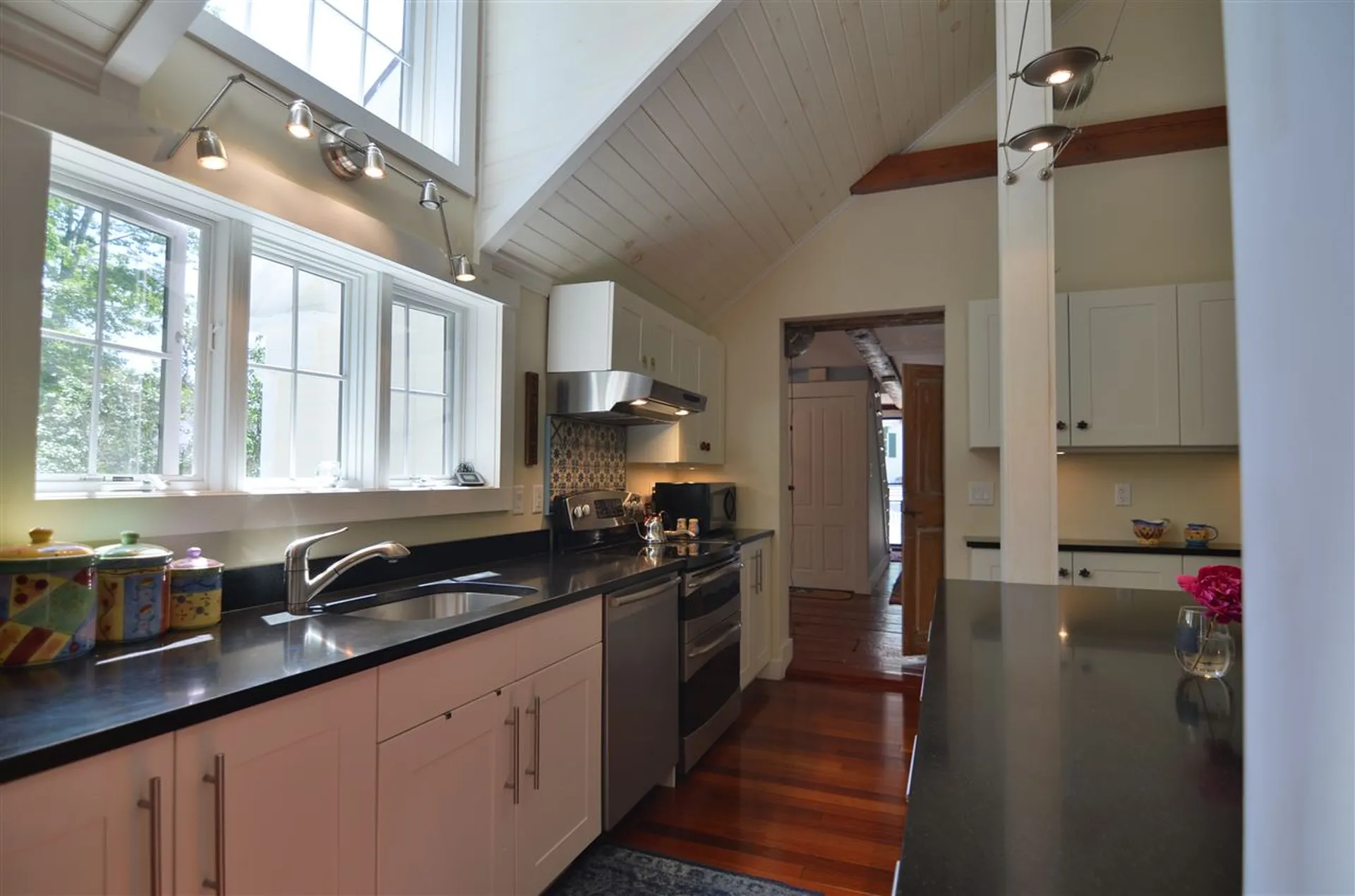 18 N Wilmot Road Wilmot NH 03287