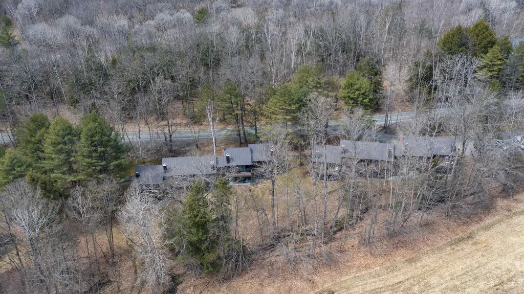 401 Old Quechee Road Hartford VT 05059