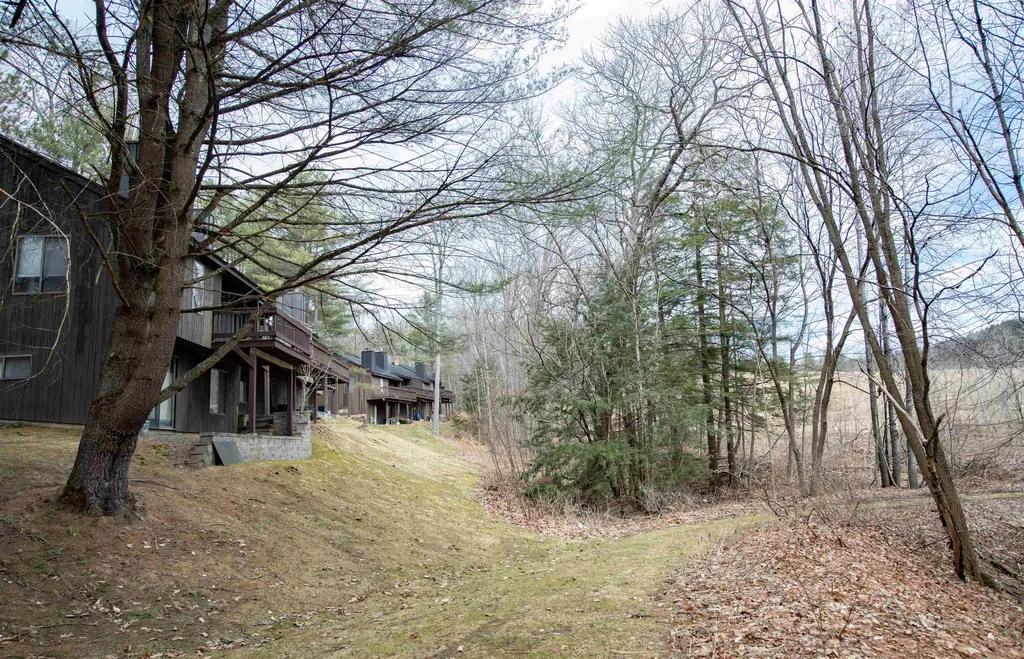 401 Old Quechee Road Hartford VT 05059
