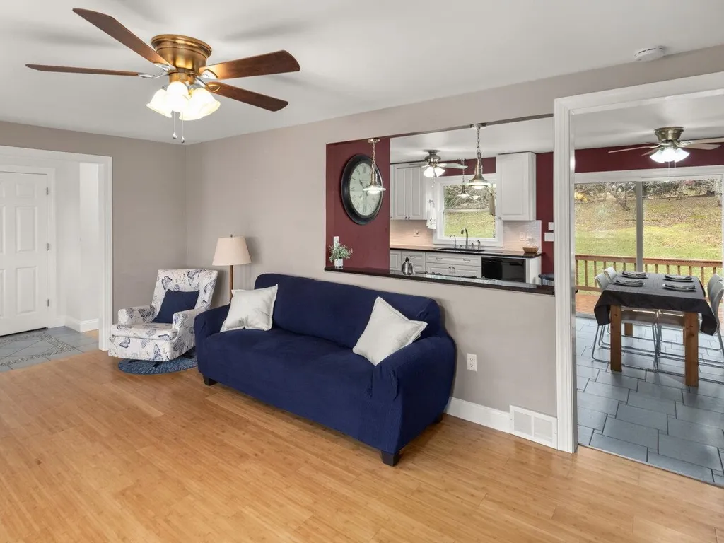 3 Country View Drive Jericho VT 05465