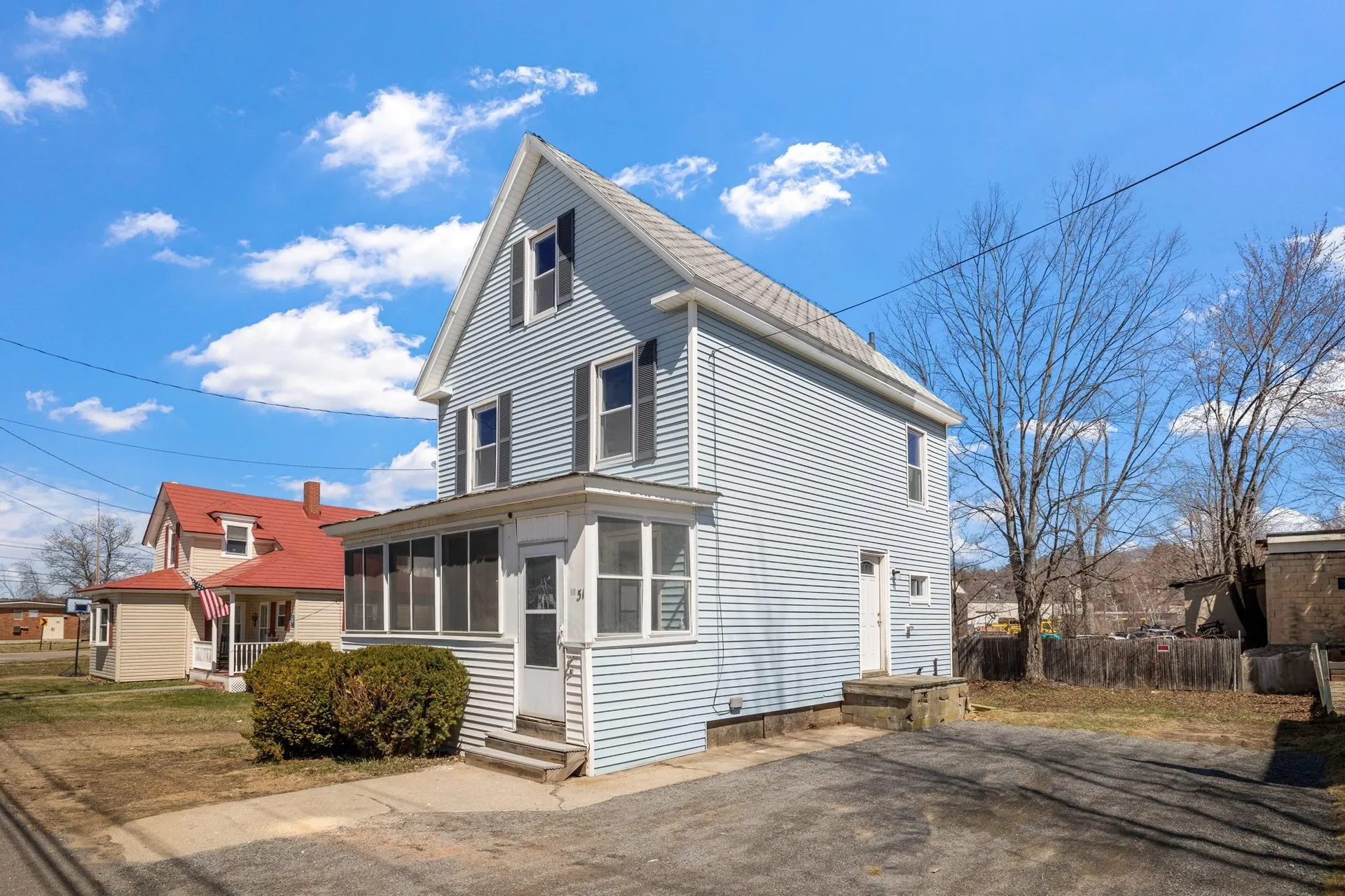 51 Strafford Street Laconia NH 03246