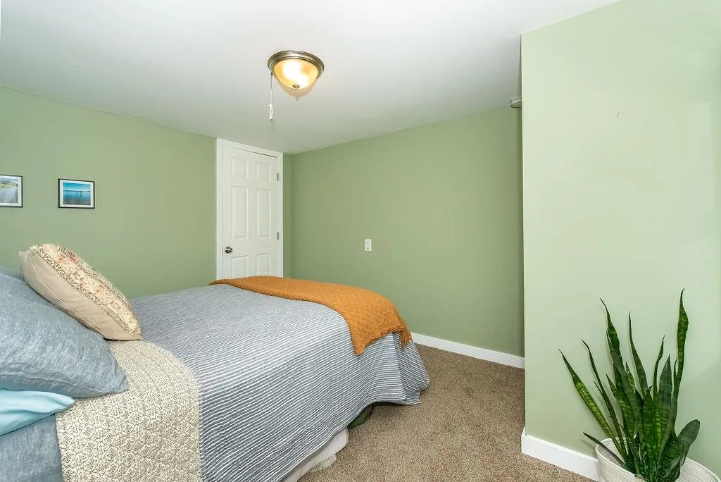 143 Lebanon Road North Berwick ME 03906