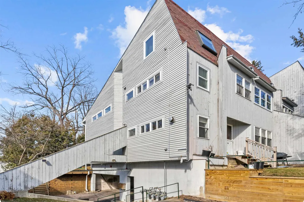 298 S Winooski Avenue Burlington VT 05401