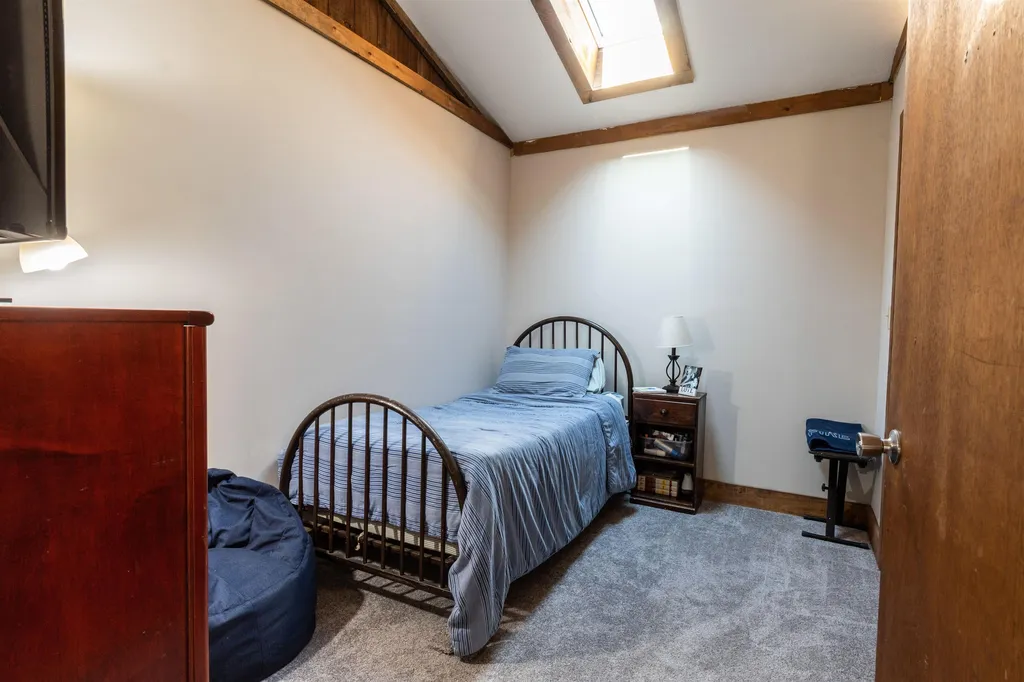 371 - 373 East Mountain Road Newport NH 03773