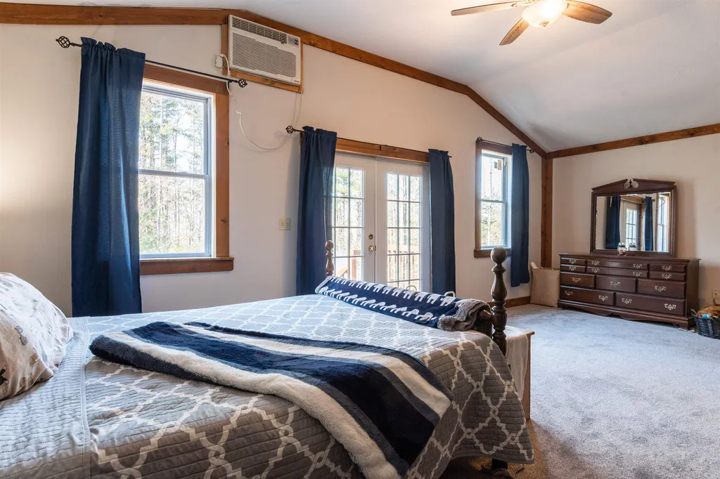 371 - 373 East Mountain Road Newport NH 03773