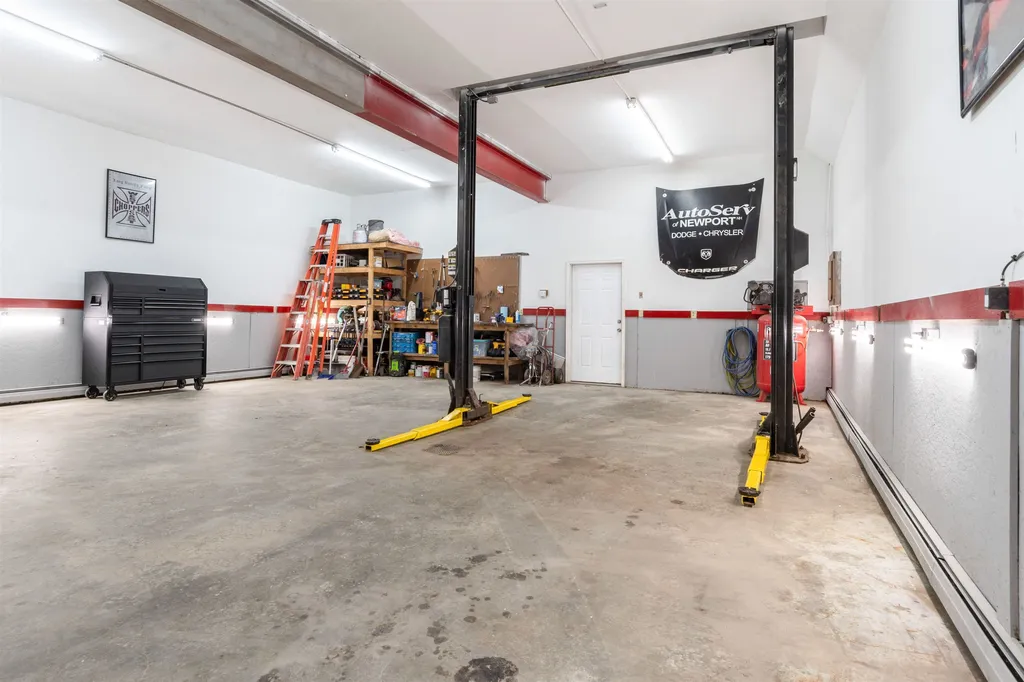 371 - 373 East Mountain Road Newport NH 03773
