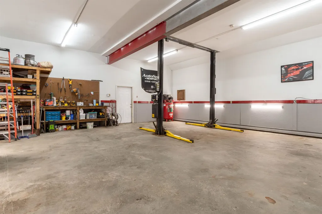 371 - 373 East Mountain Road Newport NH 03773