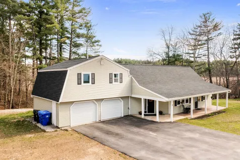 8 Madison Drive Hudson NH 03051