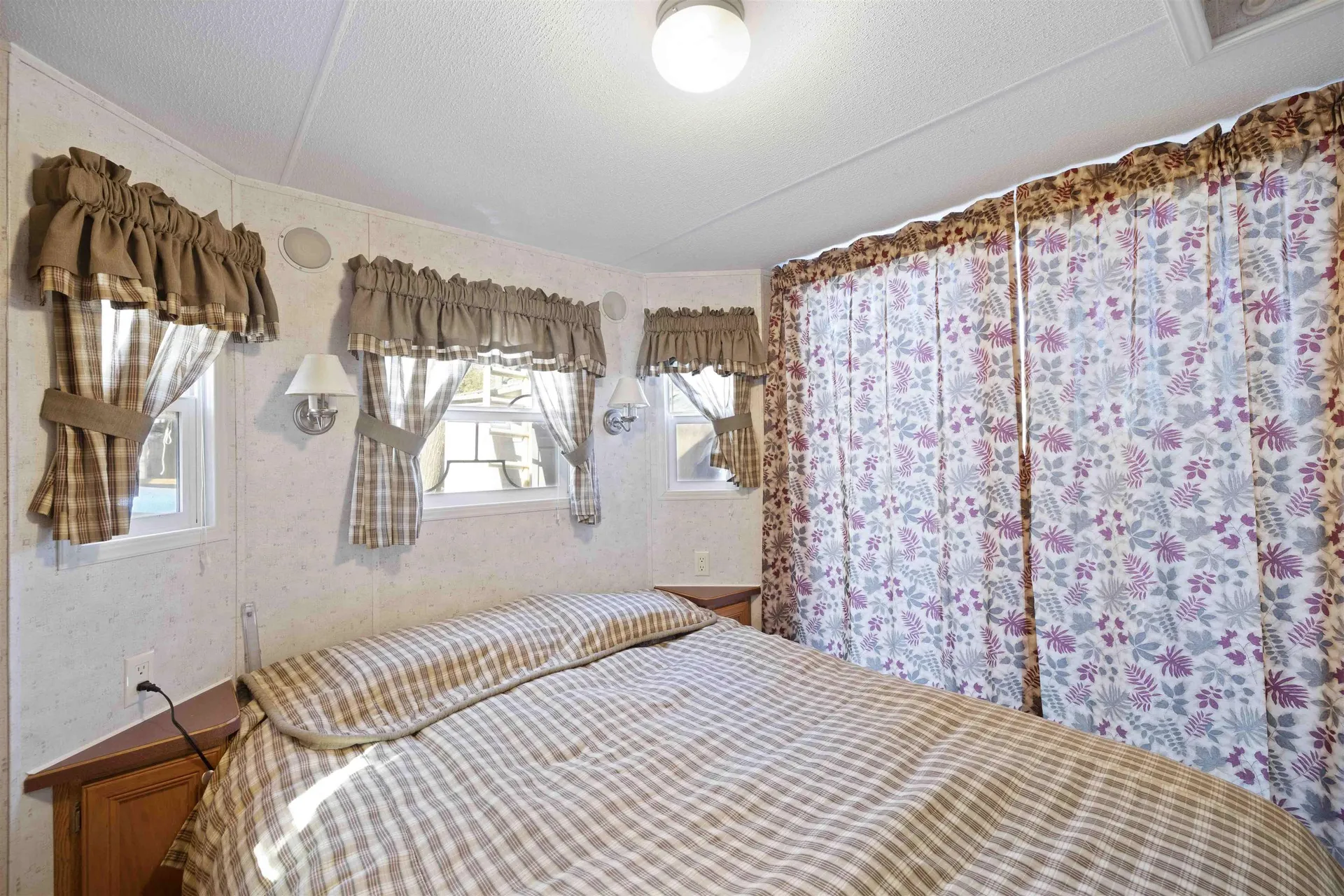 265 High Country Way Holderness NH 03245