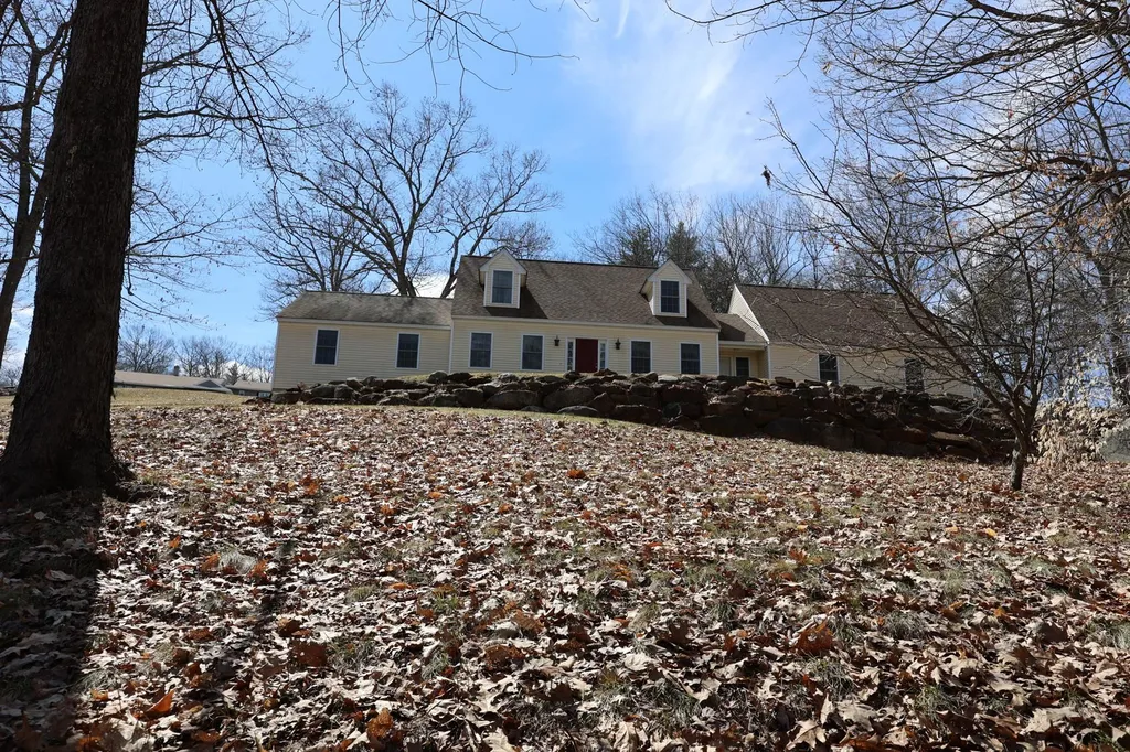 6 Bluebird Lane Boscawen NH 03303