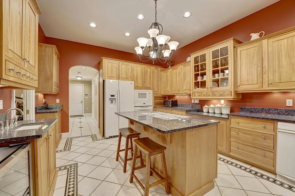190 Pillsbury Road Londonderry NH 03053