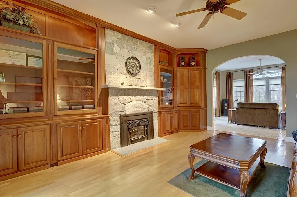 190 Pillsbury Road Londonderry NH 03053