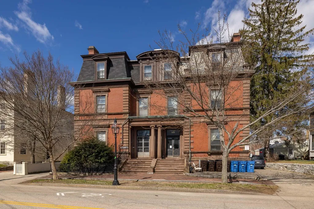 132 Middle Street Portsmouth NH 03801