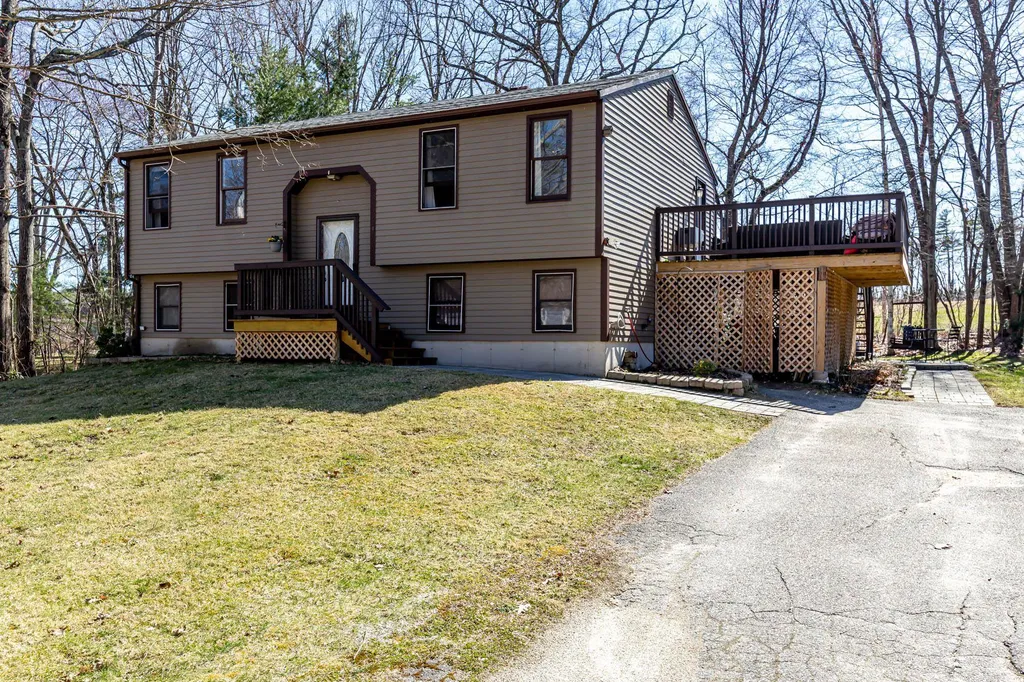 4 Stanorm Drive Newmarket NH 03857