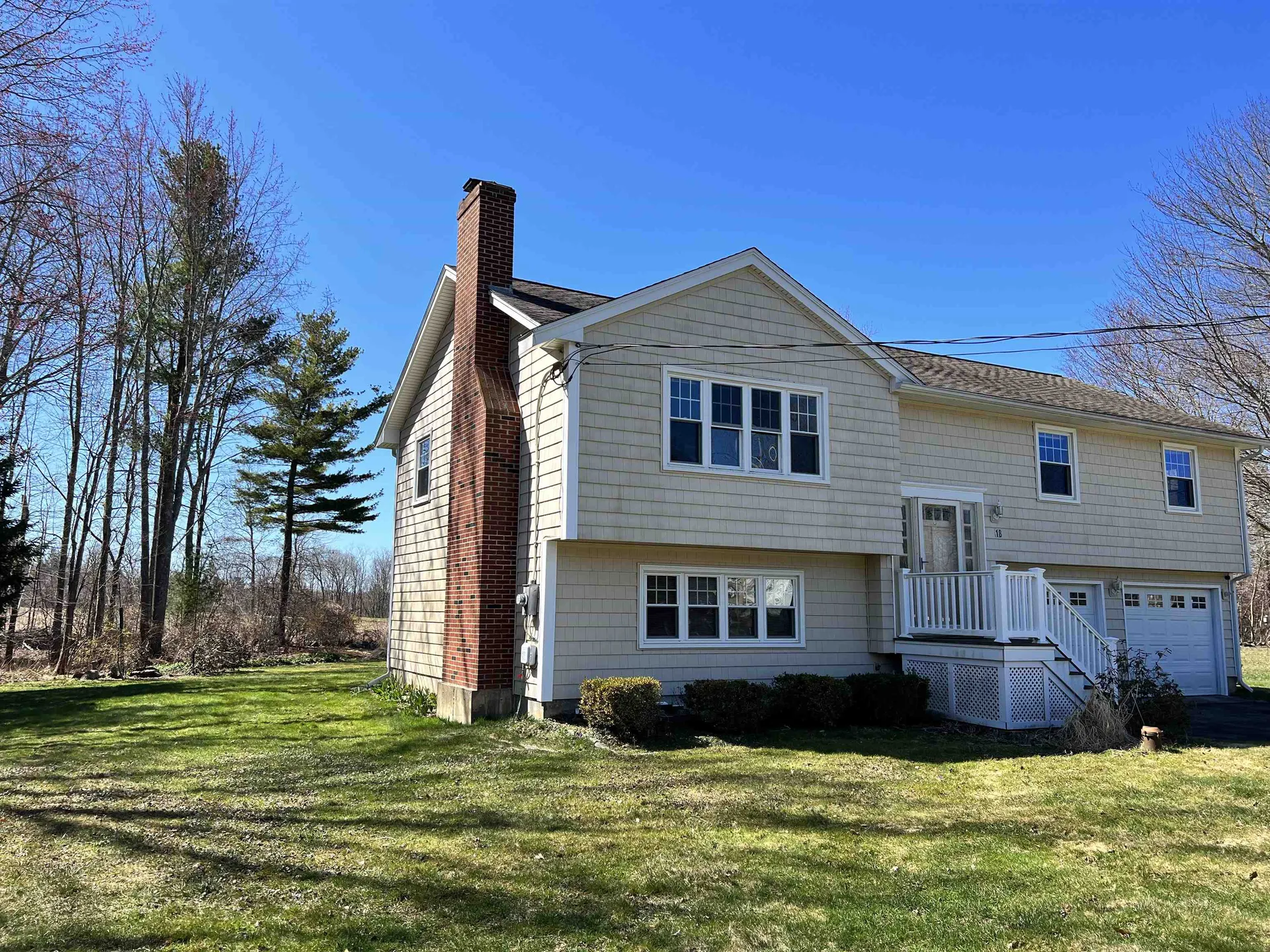 18 Crestview Terrace Stratham NH 03885