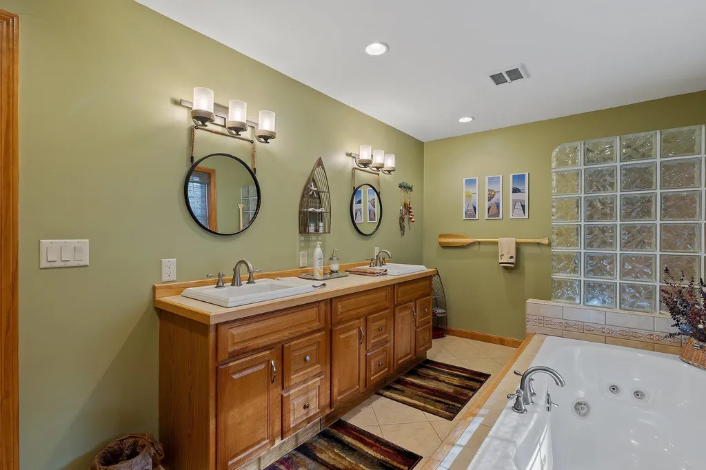 20 Logan Street Thornton NH 03285