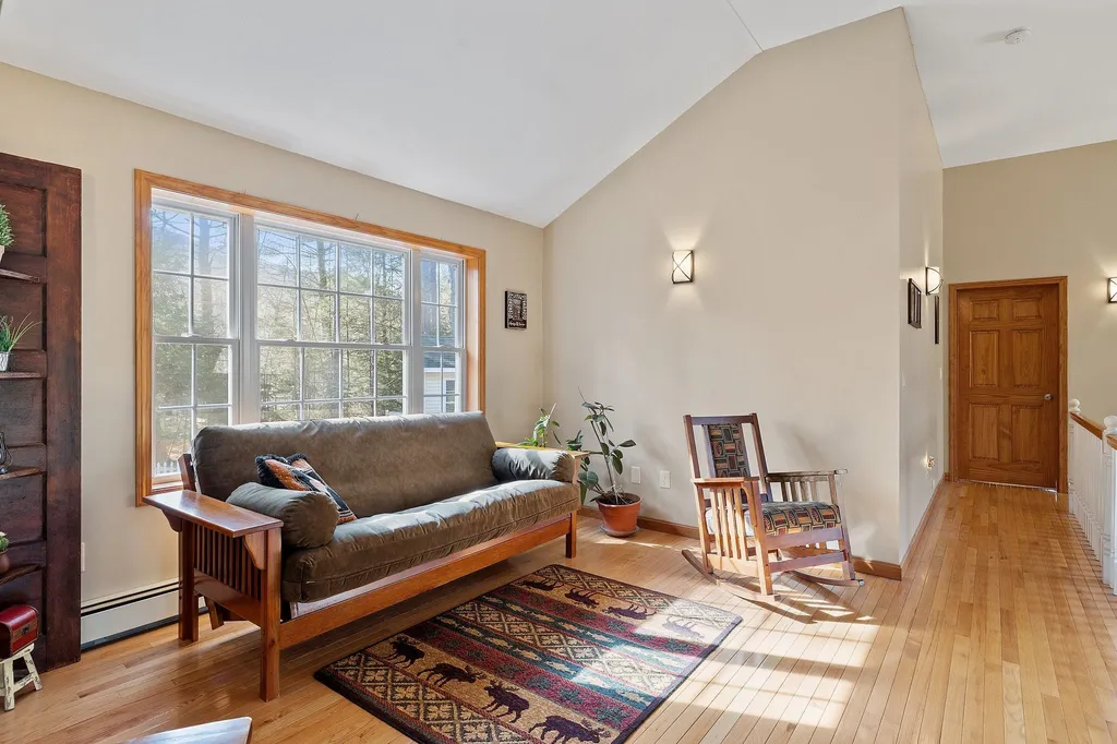 20 Logan Street Thornton NH 03285