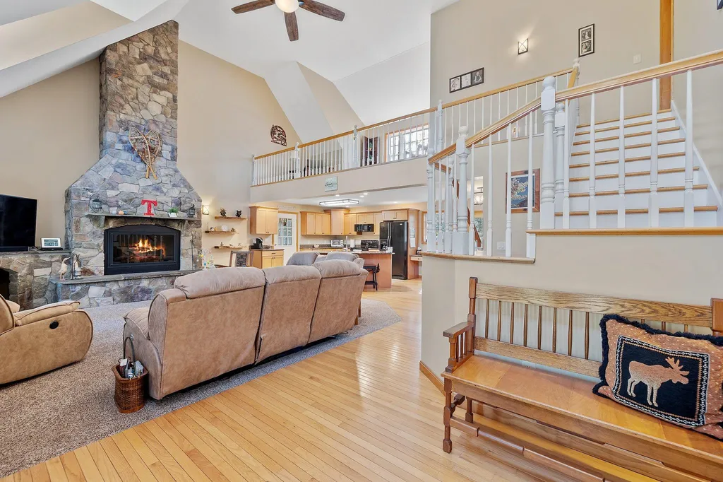 20 Logan Street Thornton NH 03285