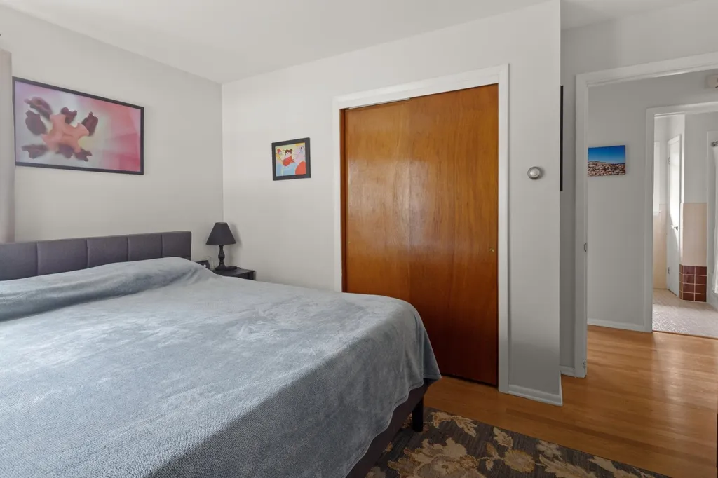 74 Lakeview Drive Shelburne VT 05482
