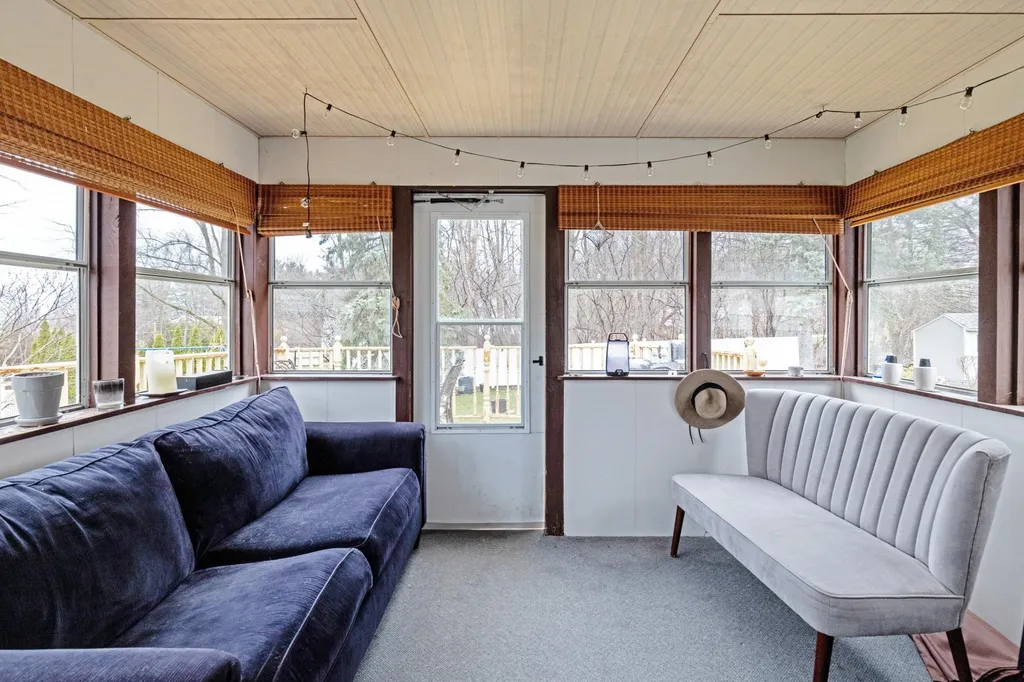 74 Lakeview Drive Shelburne VT 05482