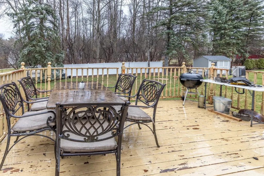 74 Lakeview Drive Shelburne VT 05482