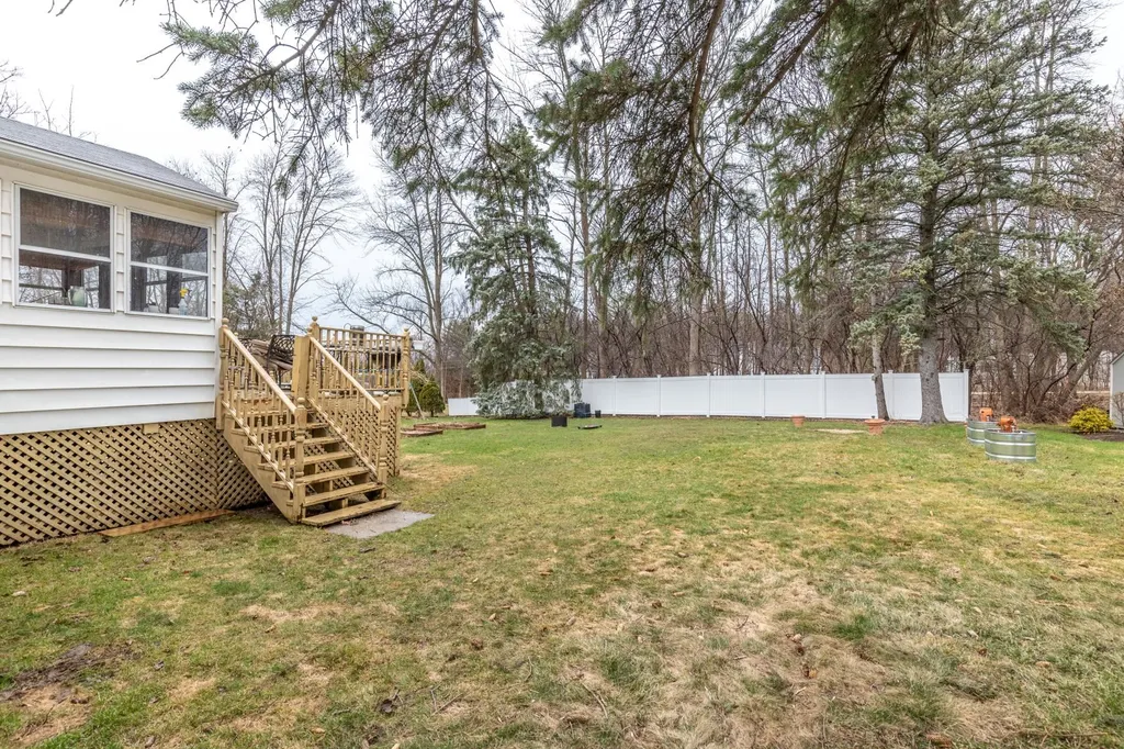 74 Lakeview Drive Shelburne VT 05482
