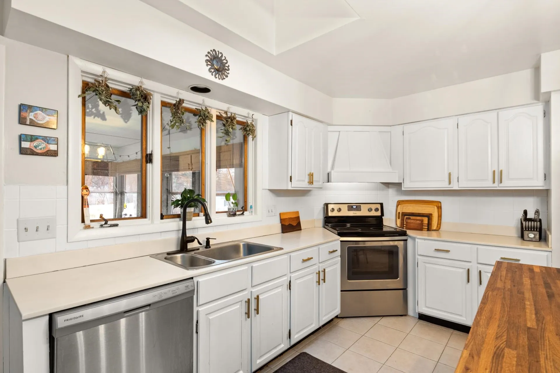 74 Lakeview Drive Shelburne VT 05482