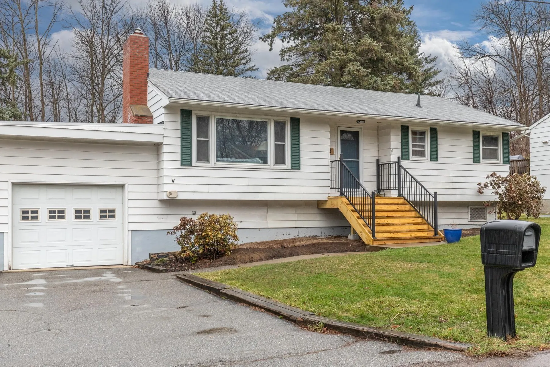 74 Lakeview Drive Shelburne VT 05482