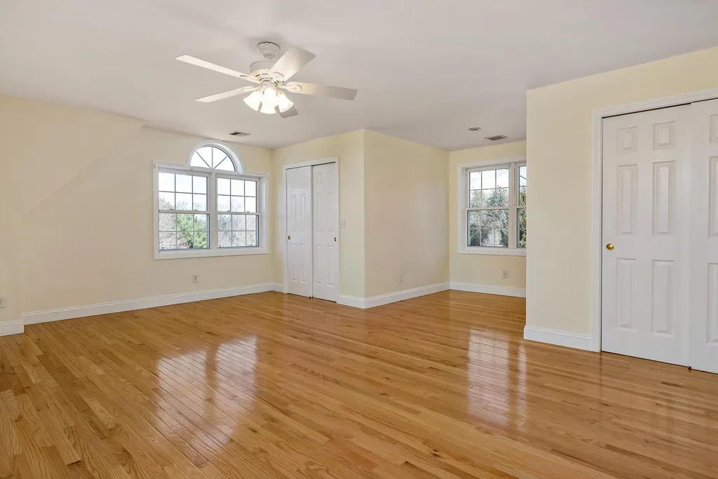 4 Wiggin Way Stratham NH 03885