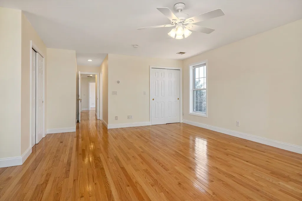 4 Wiggin Way Stratham NH 03885