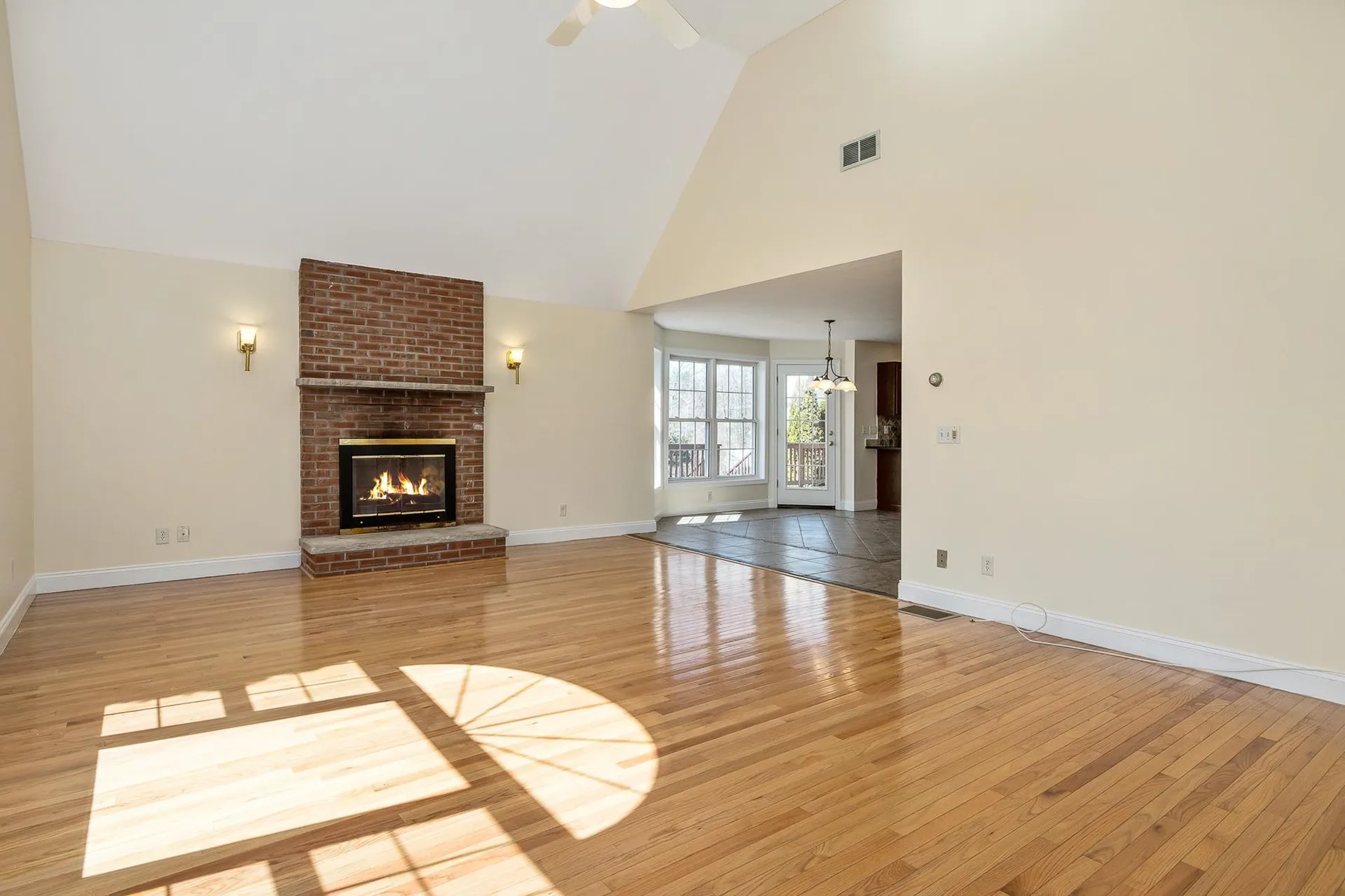 4 Wiggin Way Stratham NH 03885