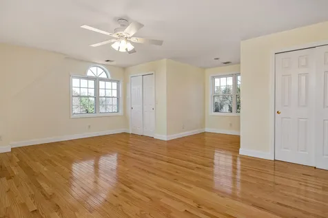 4 Wiggin Way Stratham NH 03885