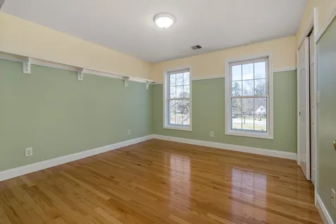 4 Wiggin Way Stratham NH 03885