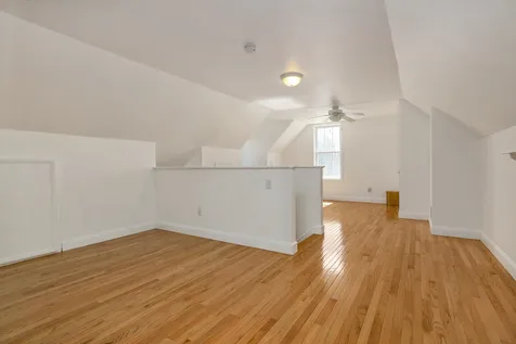 4 Wiggin Way Stratham NH 03885
