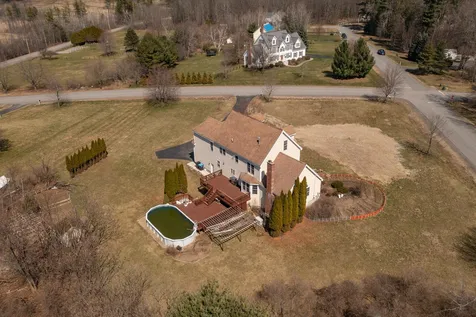 4 Wiggin Way Stratham NH 03885
