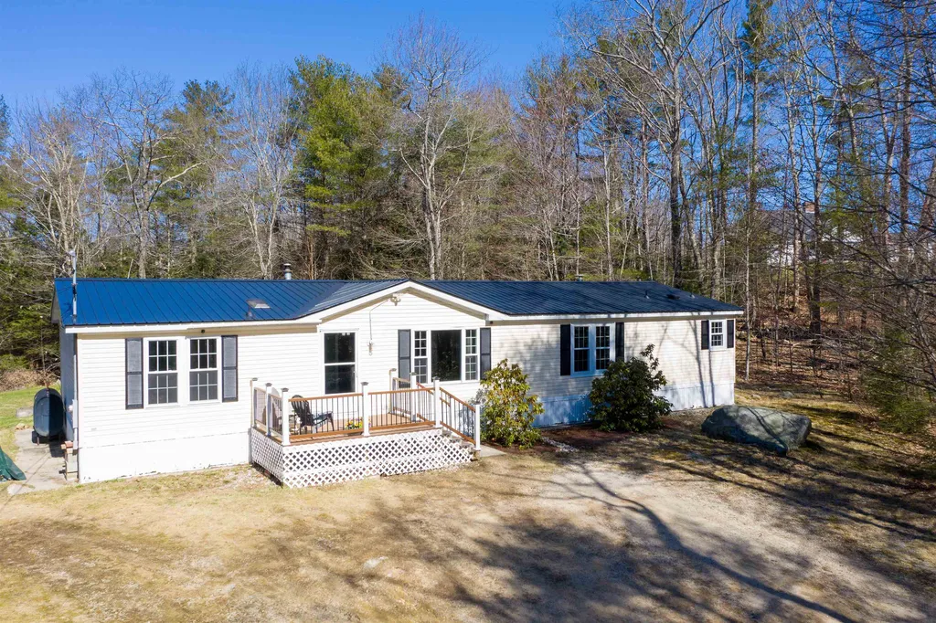 13 Jeffrey Drive Northwood NH 03261