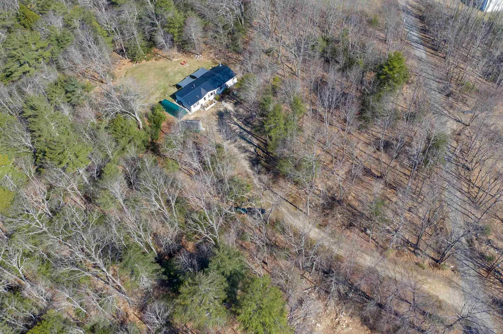 13 Jeffrey Drive Northwood NH 03261