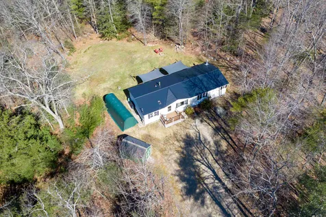 13 Jeffrey Drive Northwood NH 03261