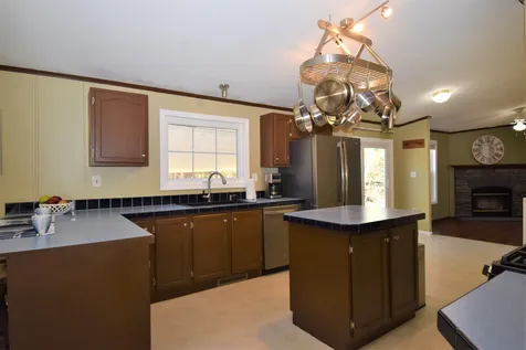 13 Jeffrey Drive Northwood NH 03261