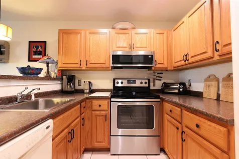 25 Burkeside Road Burke VT 05832