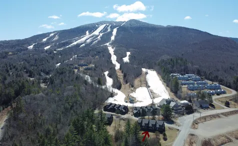 25 Burkeside Road Burke VT 05832